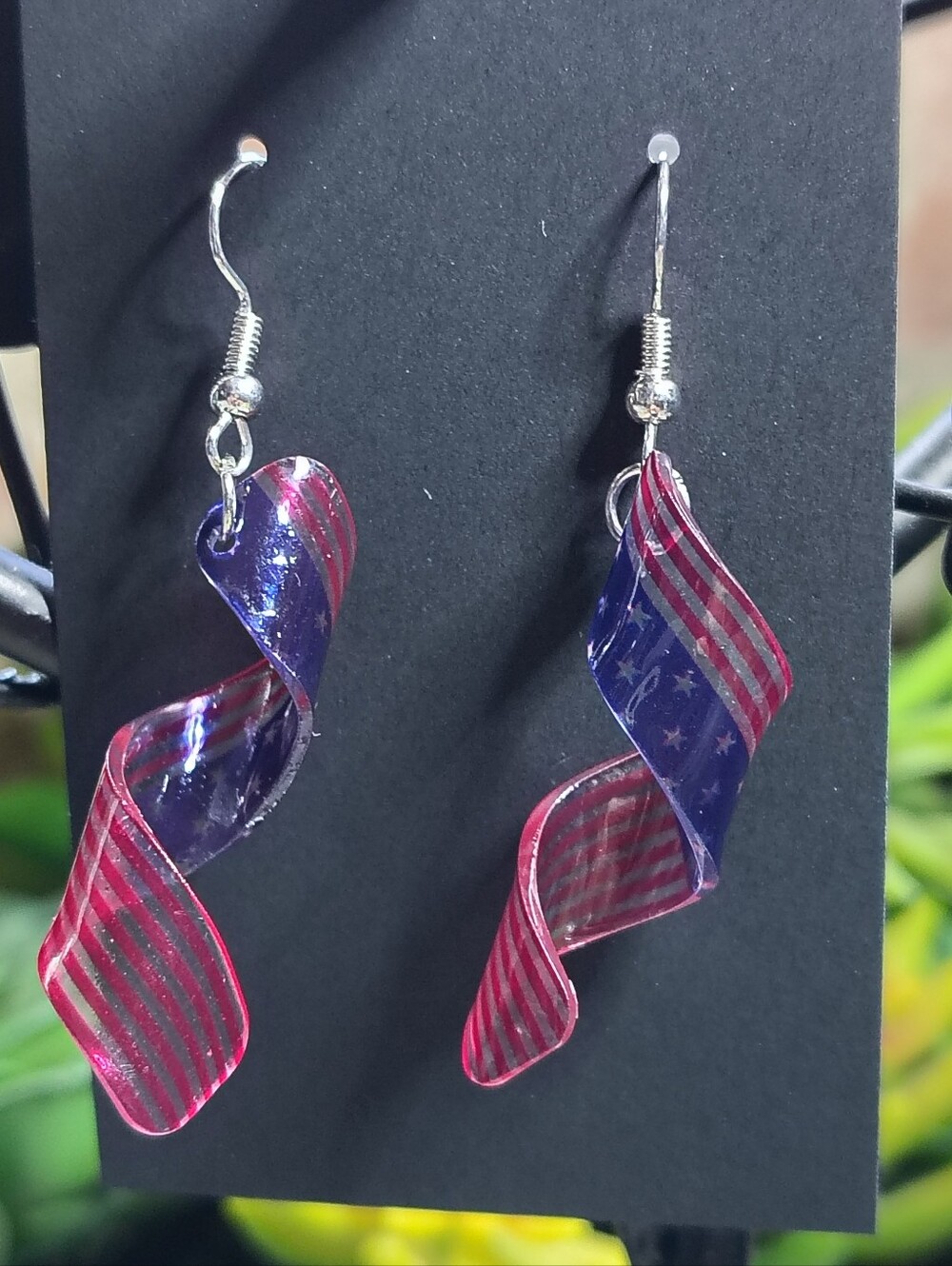 🇺🇸American Flag Acrylic Twirl Dangle Earrings  2"🇺🇸
